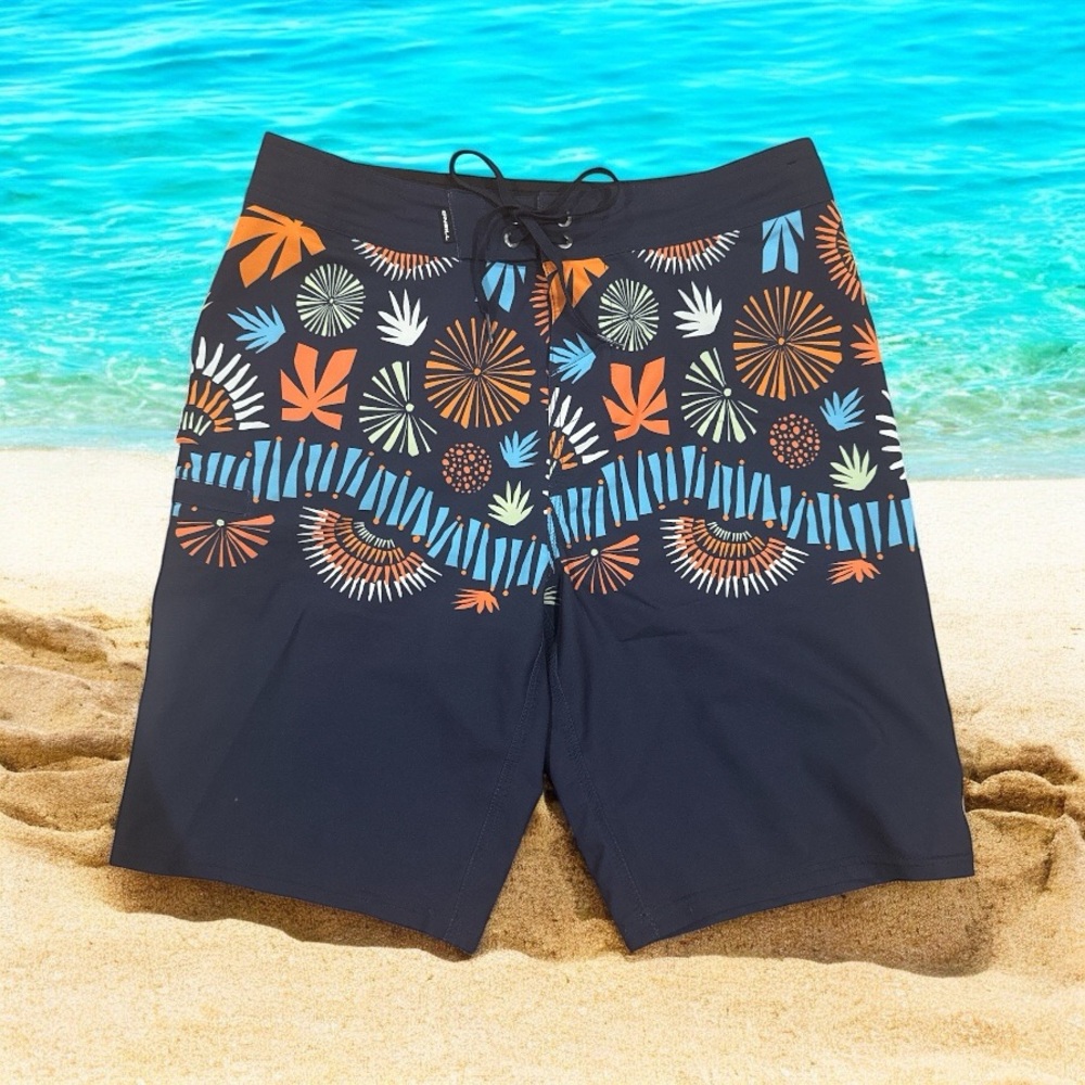 Men’s O’Neill Colorful Patterned Board Shorts in size 28